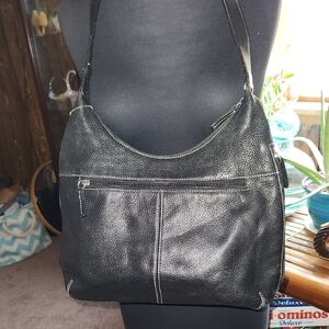 Elegant Black Leather Shoulder Bag